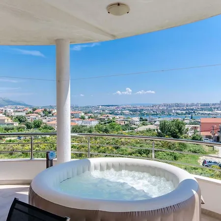 Salona Apartments Apartamento