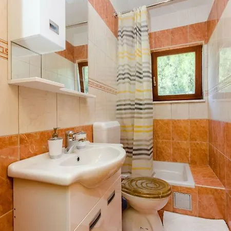 Salona Apartments *