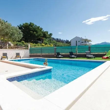 Apartamento Salona Apartments *